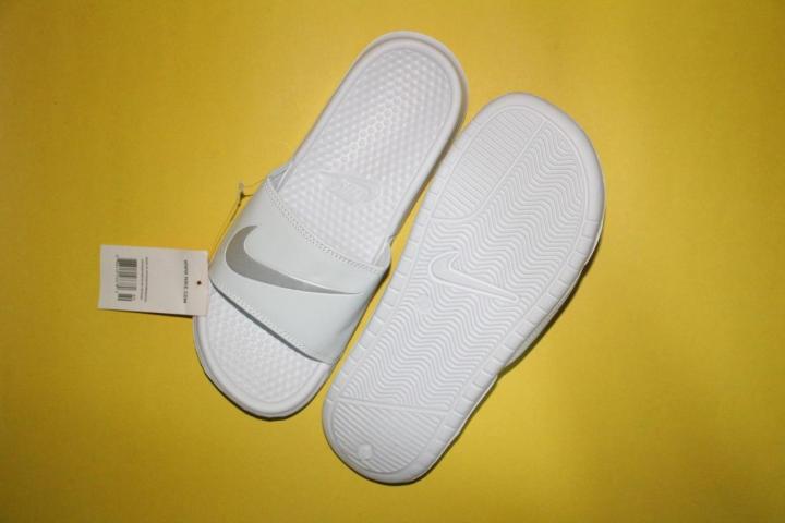 WHITE%20New%20Fashion%20Rubber%20High%20Quality%20Casual%20Slipper%20Slides%20For%20Men%20-%20Image%205