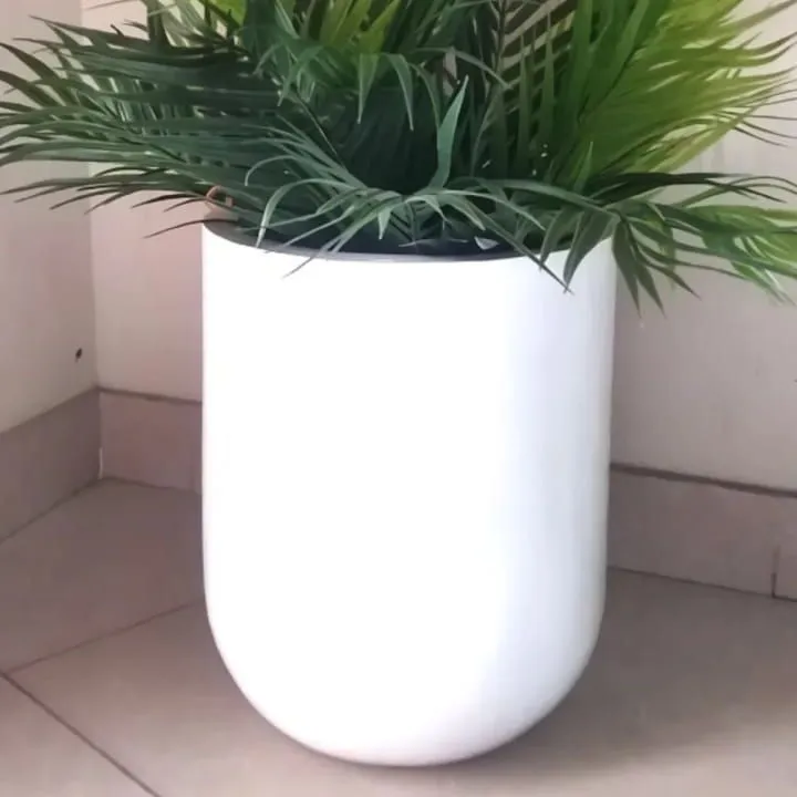 Fiberglass%20Planter%20U-Shape%20Decorative%20Pots%20Light%20Weight,%20Plant%20Pot%2016%20Inch%20Height,%20Indoor-Outdoor%20Plant%20Vase,%20%20Glass%20Shape%20pot%20for%20real%20and%20artificial%20plants%20-%20Image%202