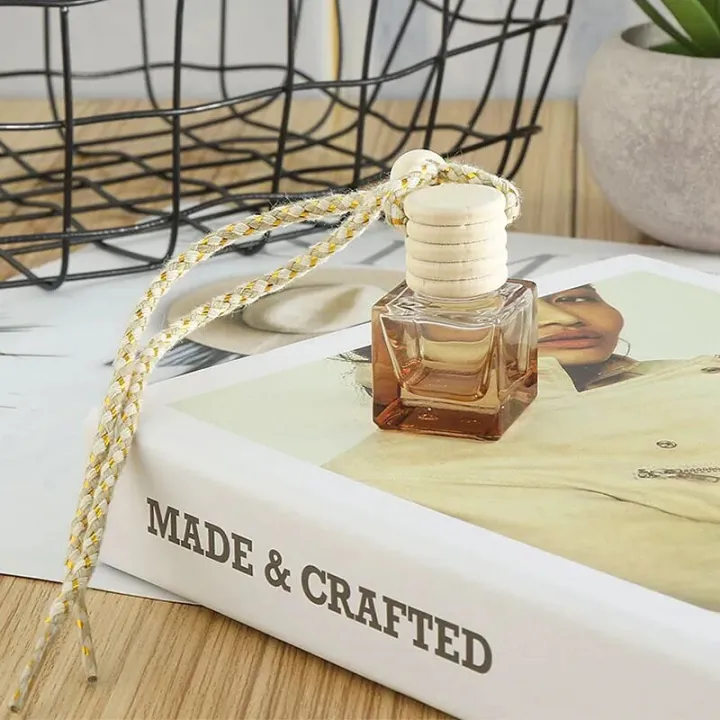 Car%20Hanging%20Perfume%20/%20Car%20Perfume%20Diffuser%20(%20Best%20Fragrances%20)%20-%20Image%203