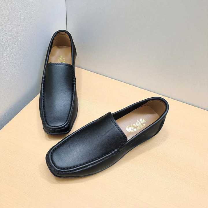 Loafers%20for%20Men%20-%20All%20Season%20Wear,%20Premium%20Quality%20Durable%20Material,%20Perfect%20for%20Casual%20&%20Formal%20Outfits,%20Stylish%20Trending%20Shoes,%20Multiple%20Colors%20Available%20-%20Image%208