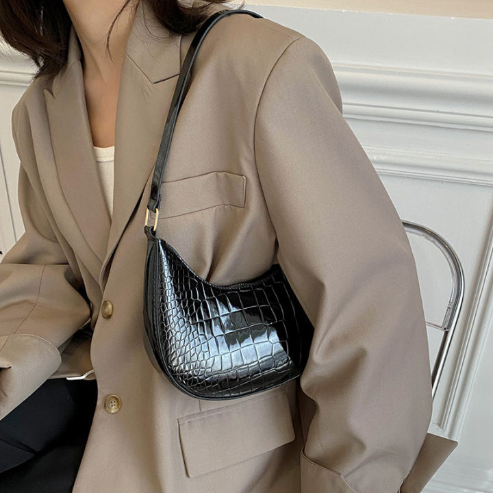Trendy%20One-Shoulder%20Bags%20for%20Women2022New%20Fashion%20New%20Moon%20Bag%20Single%20Shoulder%20Women's%20Simple%20Handbagbags%20-%20Image%203