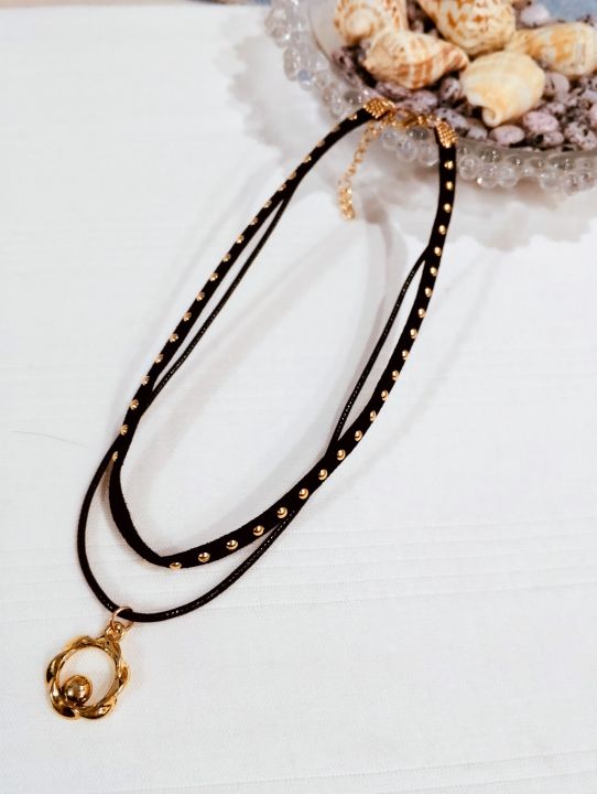 Fancy%20Black%20Leather%20String%20Layered%20Choker%20with%20Aesthetic%20Pendant%20-%20Image%205