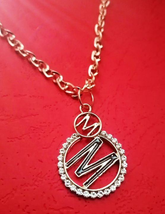 Round%20Golden%20Double%20Alphabet%20M%20Locket%20For%20Girls%20&%20Women%20-%20Image%203