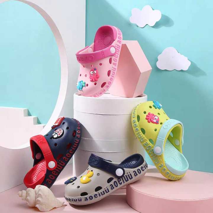 High%20Quality%20Crocs%20Shoes%20for%20Kids%20%E2%80%93%20Comfortable,%20Non-Slip%20Summer%20Slippers%20for%20Boys%20&%20Girls%20(18%20Months%20to%206.5%20Years)%20-%20Image%203