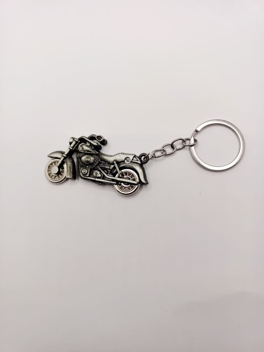 Metal%20Bike%20Keychain%20for%20Unisex%20Moving%20Wheels%20Bike%20Keychain%20-%20Image%203