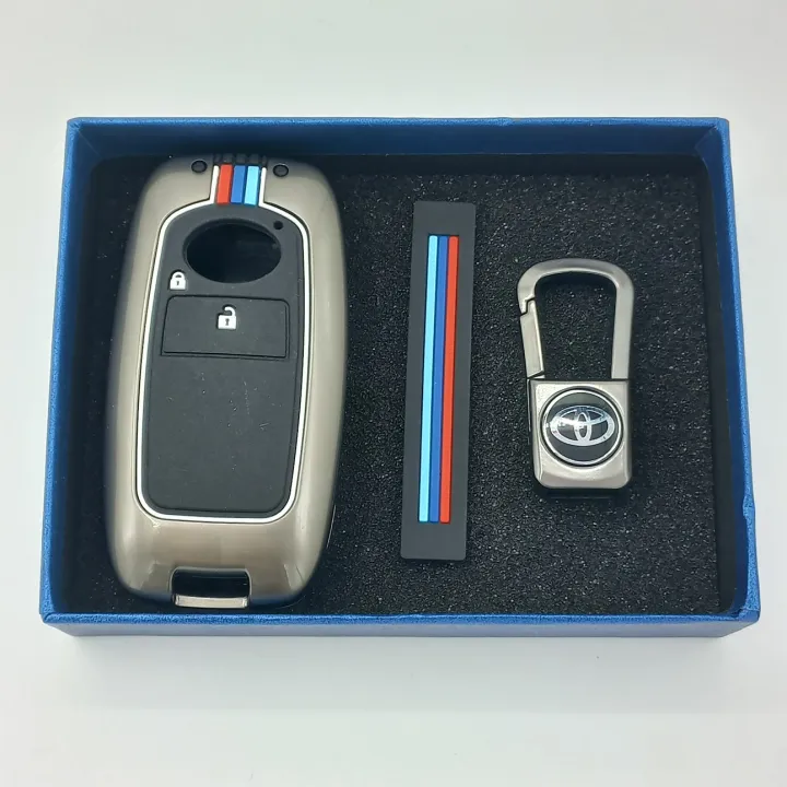 Toyota%20Raize%202%20Button%20Metal%20Key%20Cover%20-%20Image%203
