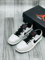 Nike Jordan 1. 