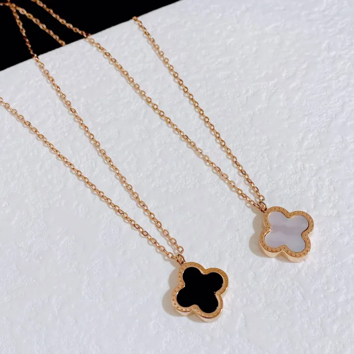 Fashion%20Double-sided%20Clover%20Stainless%20Steel%20Pendant%20Necklace%20Jewelry%20For%20Women%20Exquisite%20Four%20leaf%20Clover%20Necklace%20-%20Image%207