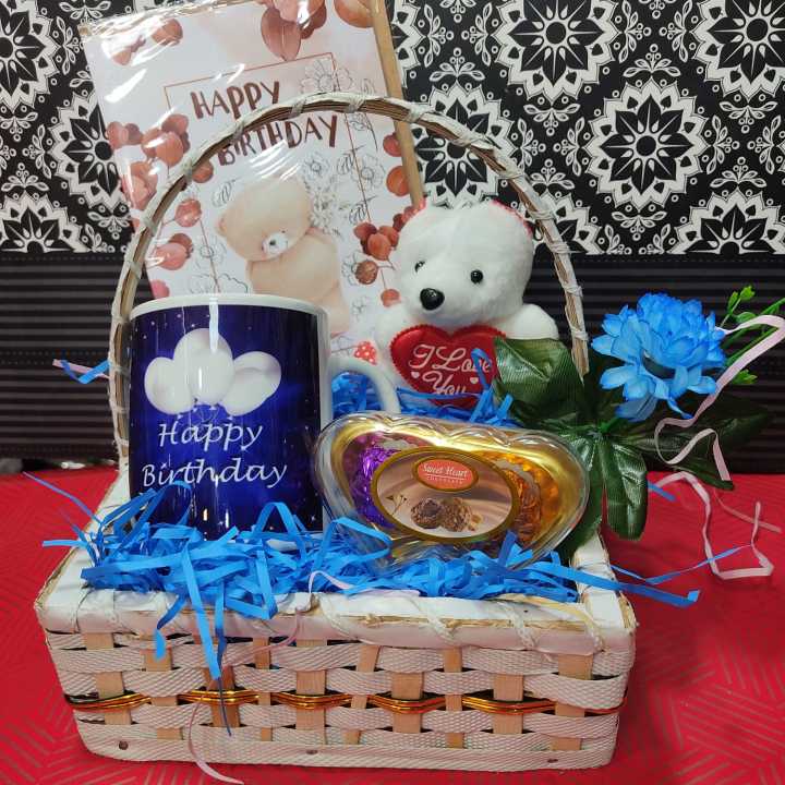 "Ultimate%20Gift%20Box%20Set:%20Mug%20&%20Heart%20Chocolates%20with%20Birthday%20Card%20%E2%80%93%20Best%20Deal%20for%20Men%20&%20Women,%20Ideal%20for%20Boys,%20Girls,%20Husbands,%20and%20Wives%20-%20Perfect%20for%20Birthdays%20&%20Anniversaries"%20-%20Image%205