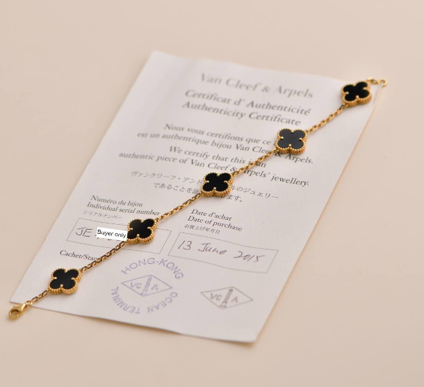 Girls%20Ladies%20Women%20Fashion%20Bracelet%20Bangles%20Chain%20Jewelry%20Bangle%20Set%20Accessory%20Gift%20Traditional%20Modern%20Fusion%20Design%20-%20Image%204
