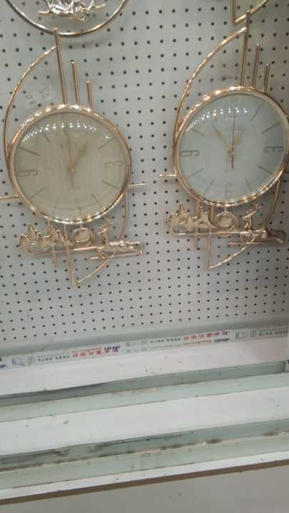 Elegant%20Transparent%20Glass%20Pendulum%20Wall%20Clock%20-%20High-Quality%20Smooth%20Machine%20Design%20for%20Home%20Interior%20and%20Modern%20Decor%20-%20Image%203