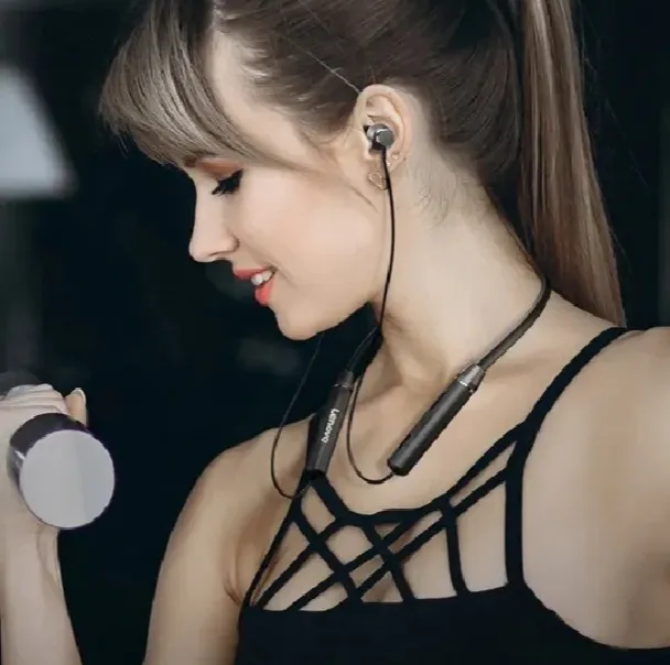 Lenovo%20HE05%20Wireless%20Neckband%20Bluetooth%205.0%20Headphone%20Wireless%20Headset%20With%20Heavy%20Bass%20Stereo%20Earphones%20High%20Quality%20Magnetic%20Attraction%20Intelligent%20Noise%20Reduction%20Cancelling%20Sports%20Headset%20-%20Image%205