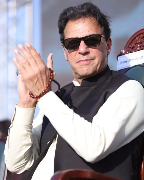 Imran%20Khan%20Original%20Sunglasses%20For%20Men%20%7C%20Khan%20Sahab%20Sunglasses%20At%20Best%20Price%20-%20Image%205