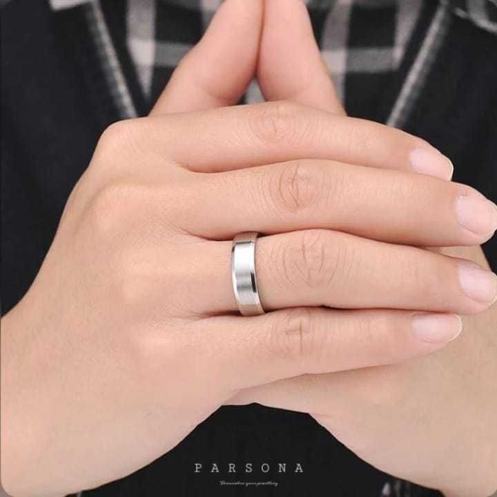 New%20Stylish%20Silver%20Round%20Titanium%20Men%20Band%20Ring%20For%20Boys%20-%20Image%202