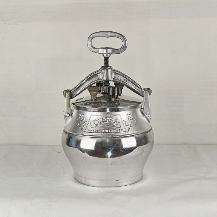 Afghani%20Pressure%20Cooker%20White%20%20color%20with%203%20Values%20one%20bypass%20valve%20to%20prevent%20excessive%20Safety%20Value,5,8,10,12,15,%20and%2020%20Liters%20-%20Image%206