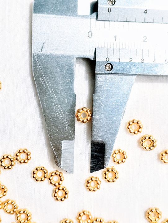 150%20/%20300%20Pcs%20Gold%20Plastic%20Spacer%20Beads%206mm%20%7C%20Round%20Flower%20Shape%20Spacers%20for%20Jewelry%20Making%20%7C%20DIY%20Craft%20Necklace,%20Bracelet,%20Earrings,%20Beading%20Supplies%20-%20Image%202