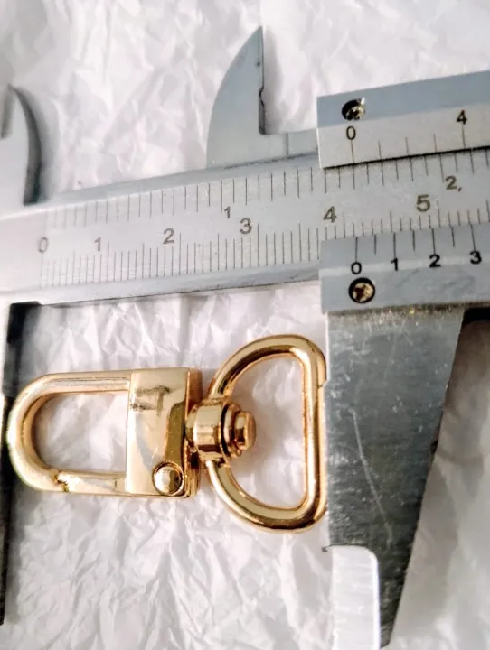 10%20High%20Quality%2041mm,%2032mm%20Lock%20%7C%20Metal%20Swivel%20Lobster%20Clasp%20Hooks%20Snap%20Buckles%20for%20Bag%20Strap%20Keychain%20DIY%20Leather%20Craft%20Handbag%20Purse%20Belt%20Dog%20Collar%20Pet%20Leash%20Accessories%20Rotating%20Carabiner%20Clip%20Hook%20-%20Image%204