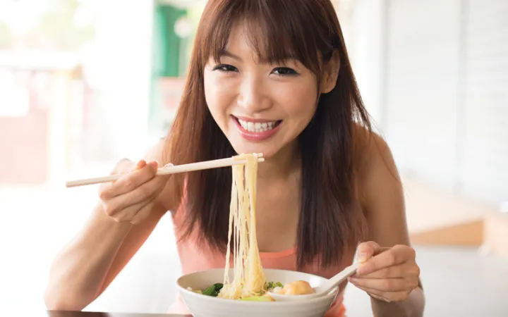 Indomie%20Instant%20Noodles%20Chicken%20Flavour%2070%20g%20(Made%20in%20Saudi%20Arabia)%20-%20Image%205