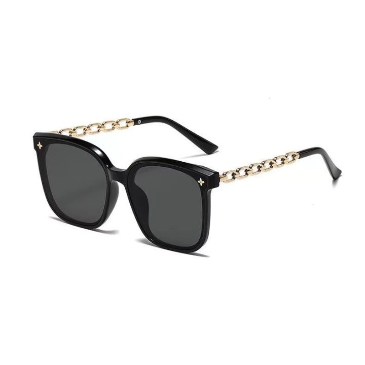 Korean%20Fashion%20UV%20Resistant%20Large%20Frame%20Gold%20Metal%20Sunglasses%20for%20Women%20Advanced%20Accessories%20Ins%20-%20Image%203