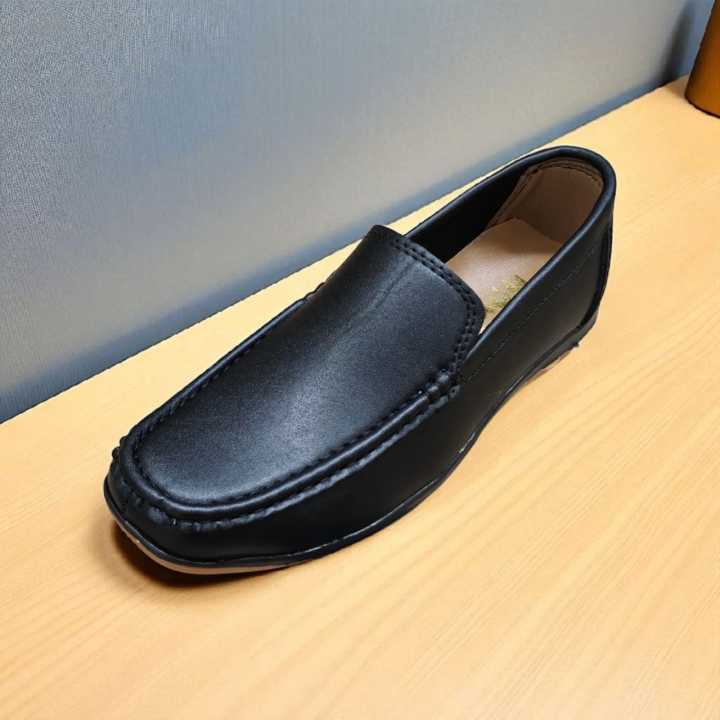 Loafers%20for%20Men%20-%20All%20Season%20Wear,%20Premium%20Quality%20Durable%20Material,%20Perfect%20for%20Casual%20&%20Formal%20Outfits,%20Stylish%20Trending%20Shoes,%20Multiple%20Colors%20Available%20-%20Image%209