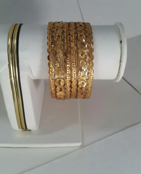Golden%20Alloy%206%20Piece%20Bangles%20For%20Women%20-%20Image%202