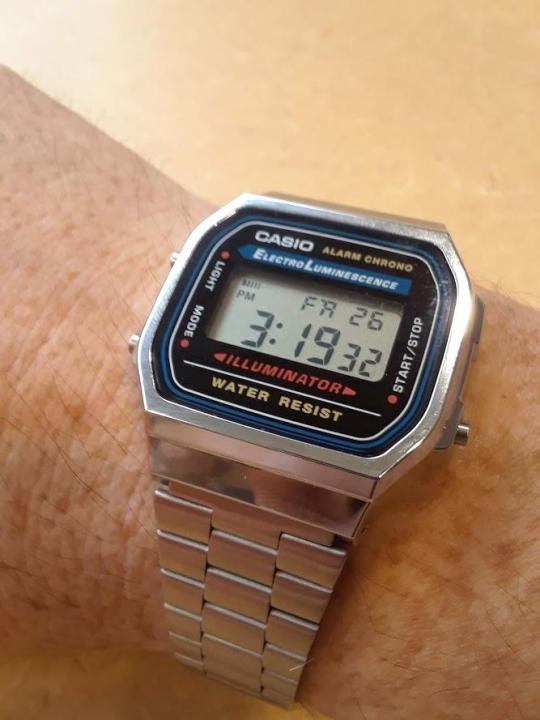 K.C.O%20158WA%20Series%20%7C%20Unisex%20Digital%20Watch%20%7C%20Vintage%20%7C%20WR%20-%20Image%204
