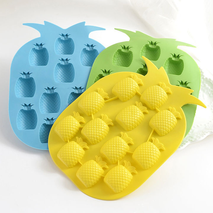 Pineapple%20Silicone%20Ice%20Cube%20DIY%20Mold%20-%20Image%204