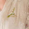Chinese Style Elegant Rhinestone Green Enamel Wings Crane Clouds Brooches For Women Girls Flying Birds Lapel Pins Party Jewelry. 