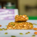 Nibl - Coffee & Cinnamon Granola Bars (43g). 
