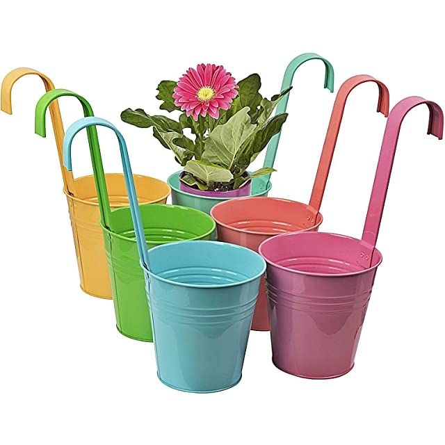 2%20pcs%20Hanging%20Flower%20Pots,%20Plant%20Hanger%20Metal%20Iron%20Flower%20Holders%20Bucket%20Railing%20Hanging%20Planters%20for%20Indoor%20Outdoor%20Balcony%20Garden%20-%20Image%204