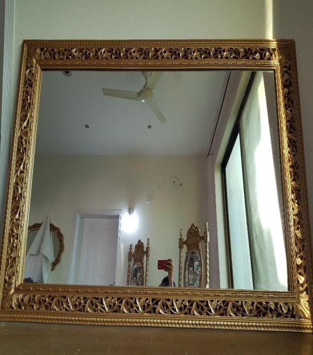 Wall%20Mounted%20Mirror%20-%20Image%203