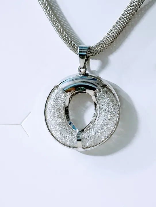 Elegant%20Metal%20Necklace%20&%20Earrings%20Set%20for%20Women%20%E2%80%93%20Stylish%20Designer%20Pendant%20Necklace%20-%20Necklace%20and%20Earrings%20-%20Image%208