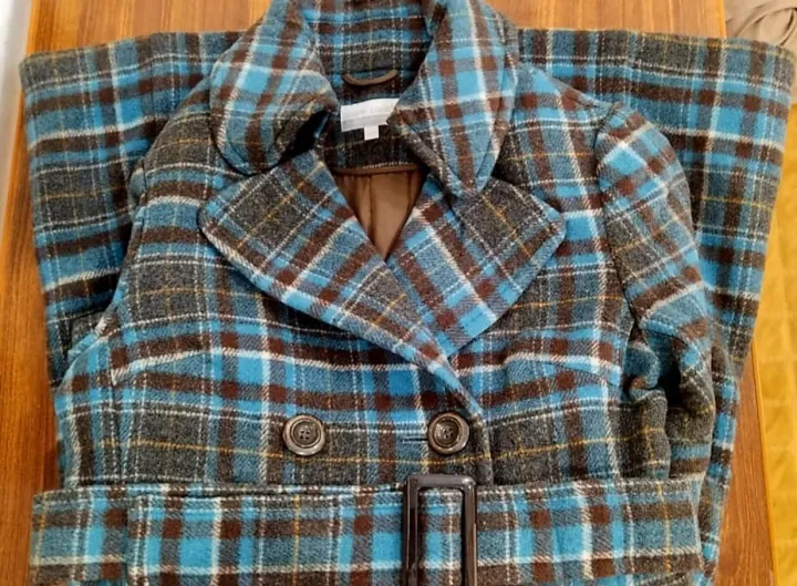 Women's%20Double%20Breasted%20Pea%20Coat%20Hooded%20Long%20Winter%20Trench%20Coat%20-%20Image%207