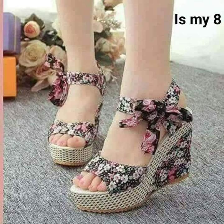 Exclusive Design Of Girls Wedge Sandals