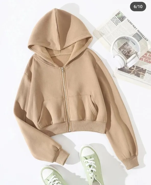 Women's%20Fleece%20Zipper%20Crop%20Hoodie%20-%20Stylish%20and%20Warm%20-%20All%20Colors%20Available%20-%20Image%208