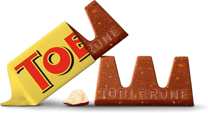 Toblerone%20Tiny%20Swiss%20Milk%20Chocolate%20Bars%20with%20Honey%20and%20Almond%20Nougat%20Minis%20Sharing%20Pack%20168g%20-%20Image%202