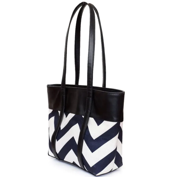 Bag%20X%20Women's%20Outline%20Signature%20pattern%20Zip%20Tote%20,%20Tote%20Bags%20for%20girls%20,%20bags%20for%20girls%20,%20Bags%20for%20women,%20made%20with%C2%A0%20Canvas%20&%20Leather%20for%20Woman%20-%20Perfect%20for%20school%20,%20collage%20and%20office%20going%20girls%20-%20-%20Image%203
