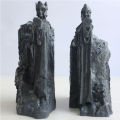 The Lord of the Rings Magic Ring Hobbit Peripheral Gangduo Gate Gift Box Agonas Statue Decoration Bookend Li Bookend. 