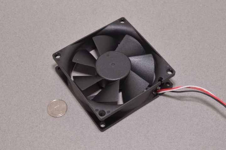 12%20Volt%2080%20mm%20Fan%20for%20computers%20and%20power%20supply%20and%20DIY%20-%20Image%203