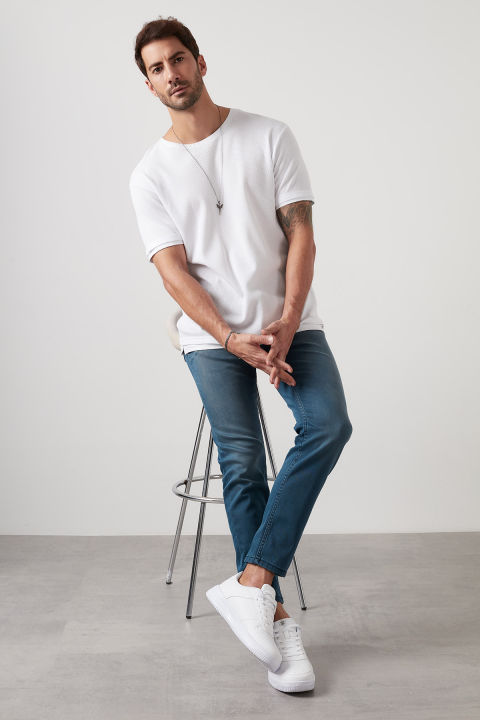 Mens%20Slim%20Fit%20Jeans%20Pants%20with%20Beautiful%20Look%20and%20Latest%20New%20Fashion%20-%20Image%203