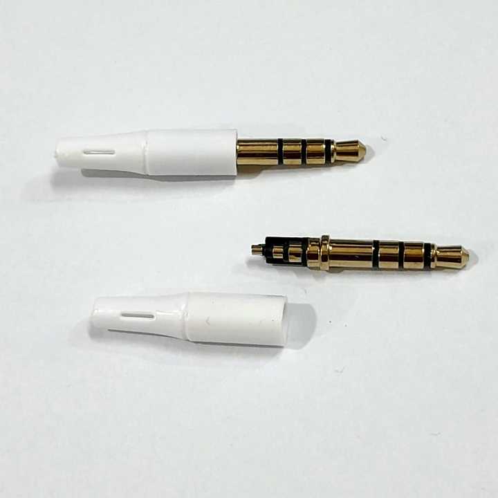 3.5mm%204%20Pole%20Headphone,%20Speaker%20Jack%20TRRS%20%5B2%20Pcs%5D%20-%20Male%20Jack%20-%20Plastic%20Shell%20-%20Gold%20Plated%20Pin%20%5BC.M.Tech%5D%20-%20Image%203