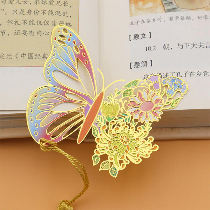 Elegant Bookmarks Gift-Ready Exquisite Pendant Metal Bookmark Hollow Flower Bookmark for Student Supplies Book Lovers Reading