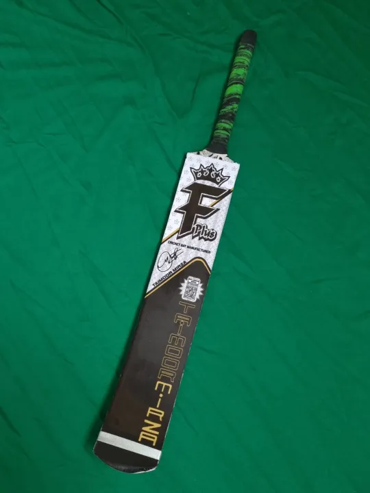 F%20Pius%20Tape%20Ball%20Bat%20%E2%80%93%20Special%20Edition%202025%E2%80%9326%20-%20Image%203