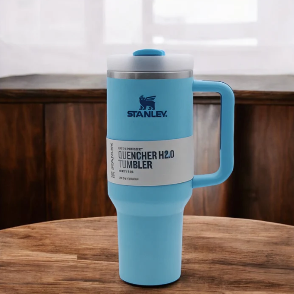 Stanley%20Quencher%20H2.0%20Tumbler%20with%20Handle%20and%20Straw%2040%20oz%20%7C%20Flowstate%203-Position%20Lid%20%7C%20Cup%20Holder%20Compatible%20for%20Travel%20%7C%20Insulated%20Stainless%20Steel%20Cup%20-%20Image%205