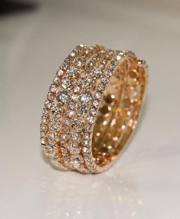 Flexible%20Fancy%20Bracelet%20(Silver%20and%20Golden)%20-%20Image%204