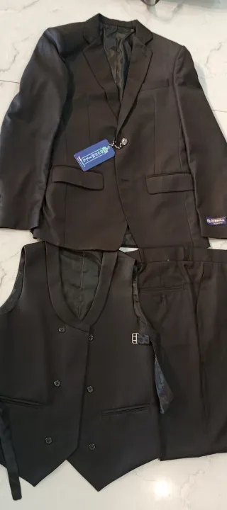 3%20Pcs%20suit%20For%20Men%20Formal%20and%20Causal%20Wear%20Pent%20Coat%2040%20waist%20-%20Image%203