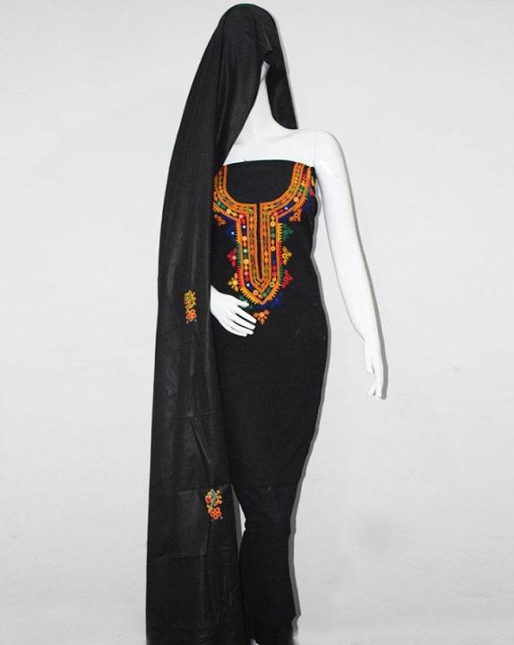 Black%20Cotton%20Applique%20Suit%20For%20Women%20-%203%20Piece%20-%20Image%203