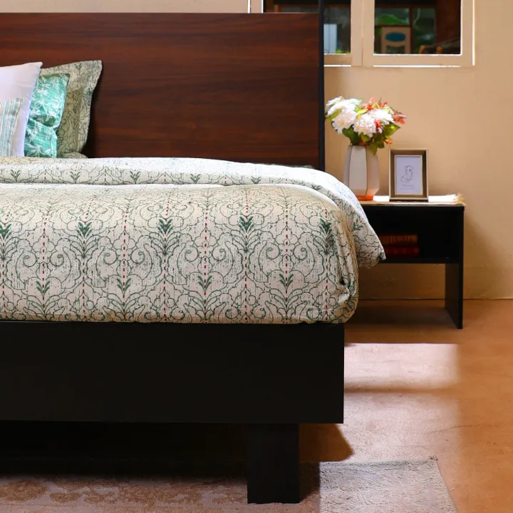Savior%20-%20Bed,%20Dresser%20&%202%20Door%20wardrobe%20-%20Image%207
