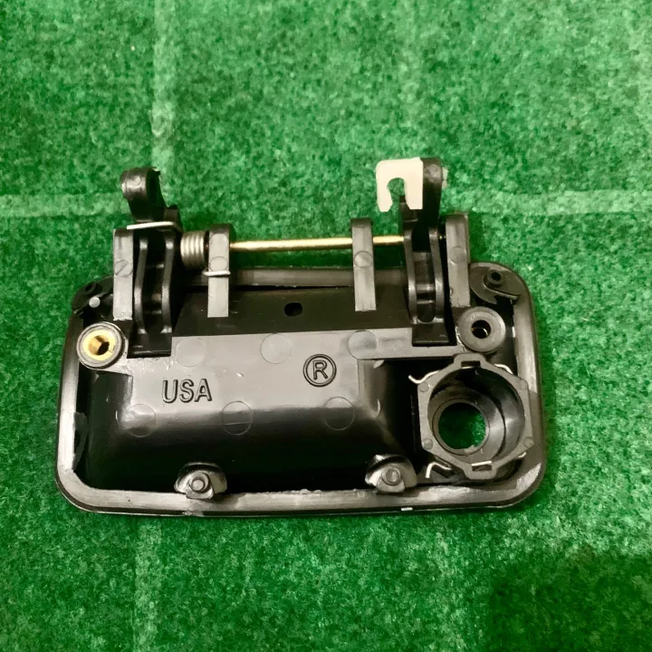 Pack%20of%201%20Suzuki%20Cultus%20Outer%20Handle%20Door%20Opener%20Handle%202000-2016%20-%20Image%206