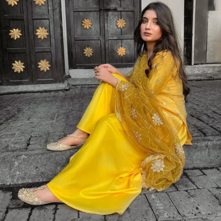 Bridal%20Fancy%20Shoes%20/%20Khussa%20&%20Kohlapuri%20/%20Handcrafted%20Women%20Slipper%20Khussa%20style%20/%20Zari%20Khussa%20For%20Women%20/%20/%20Trendy%20Khussa%20For%20Girls%20.%20-%20Image%204